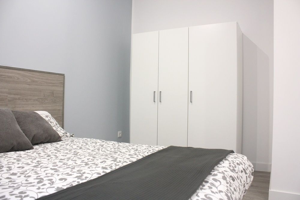 Large room in Núñez de Balboa Street