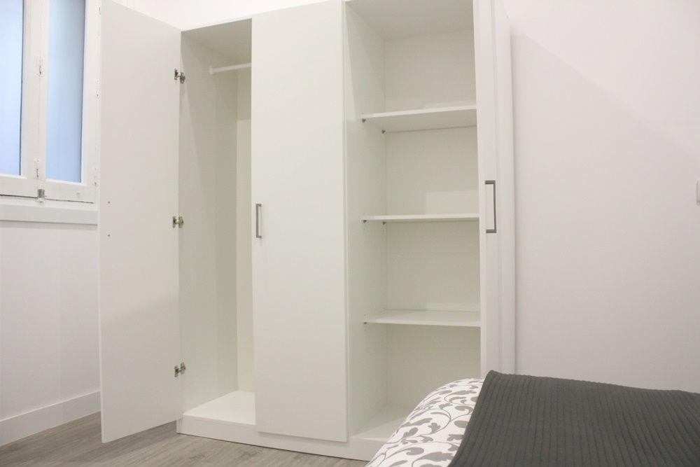 Spacious room in Núñez de Balboa Street