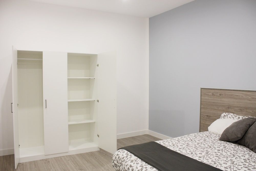 Large and beautiful room in Núñez de Balboa Street