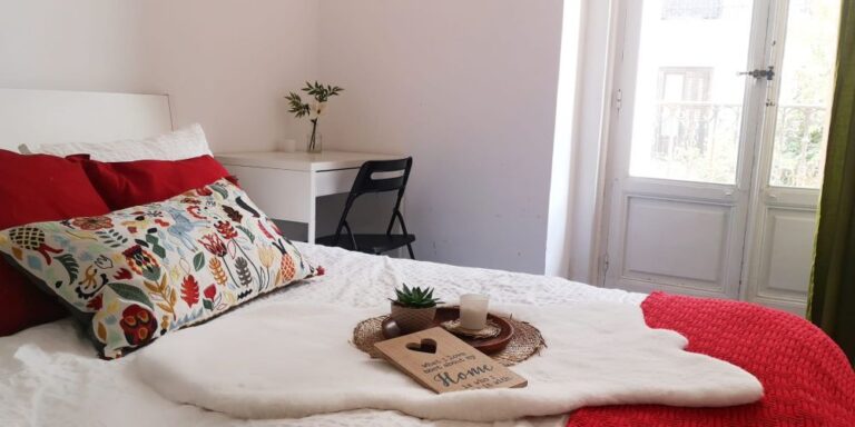Bright room in Preciados