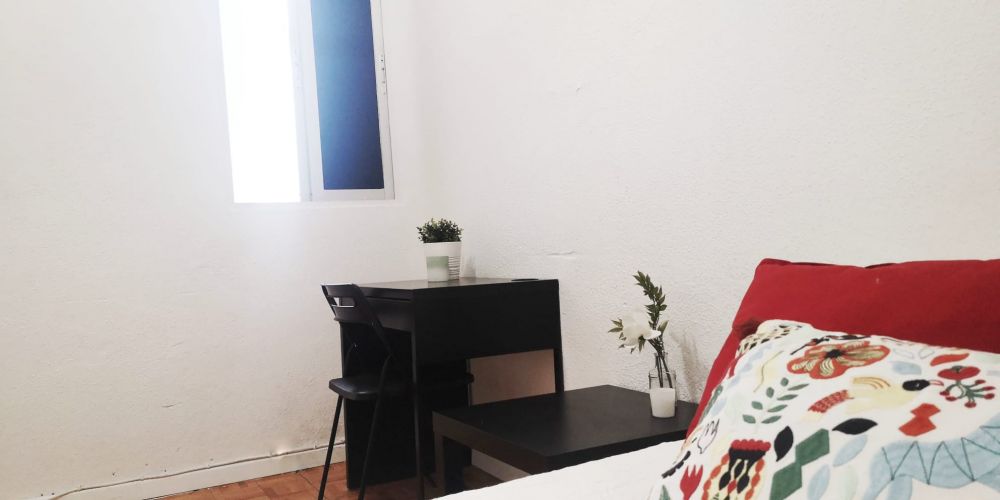Centrally located room in Preciados, Madrid