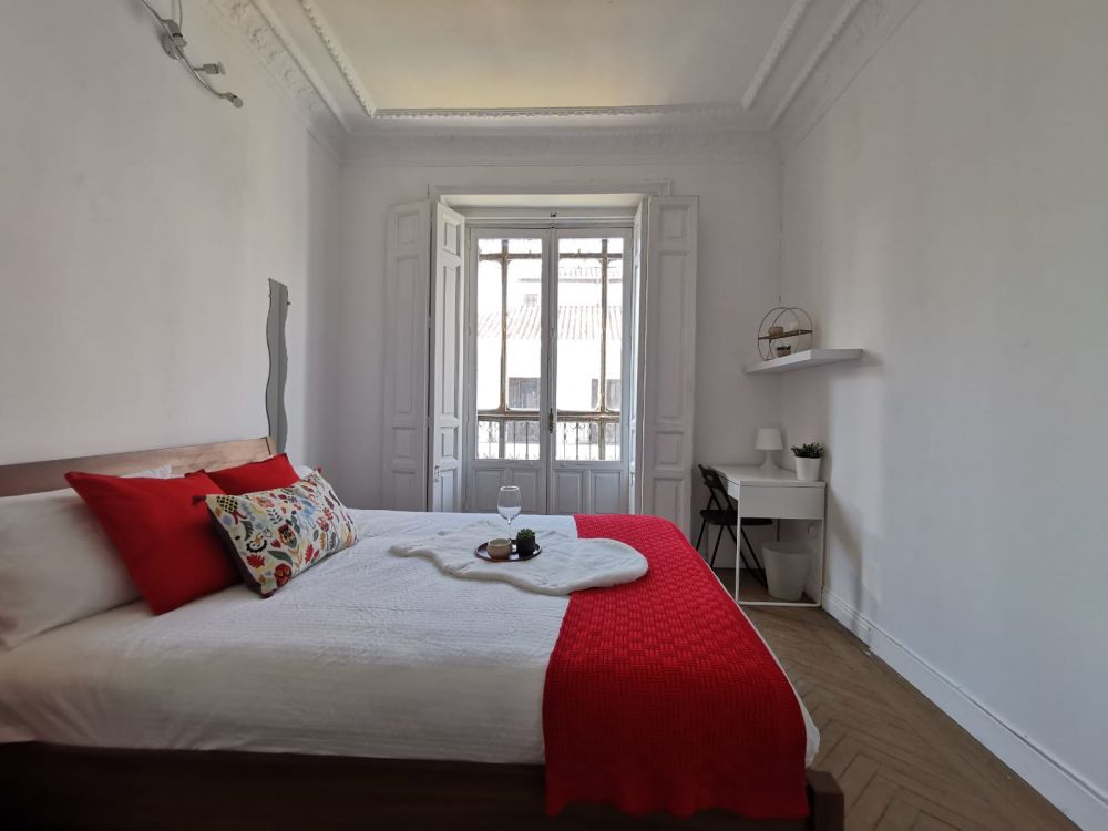 Very beautiful room in Preciados