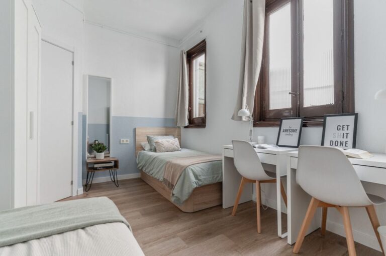 Nice shared room in Callao