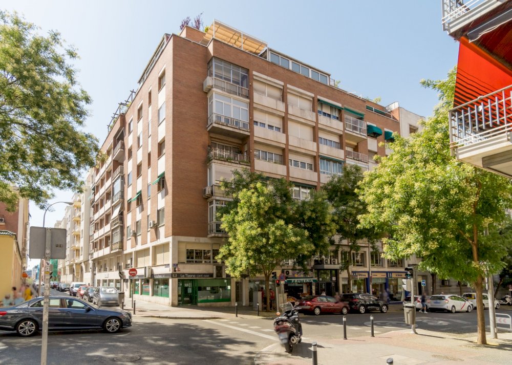 Espaciosa habitación doble en calle Quintana