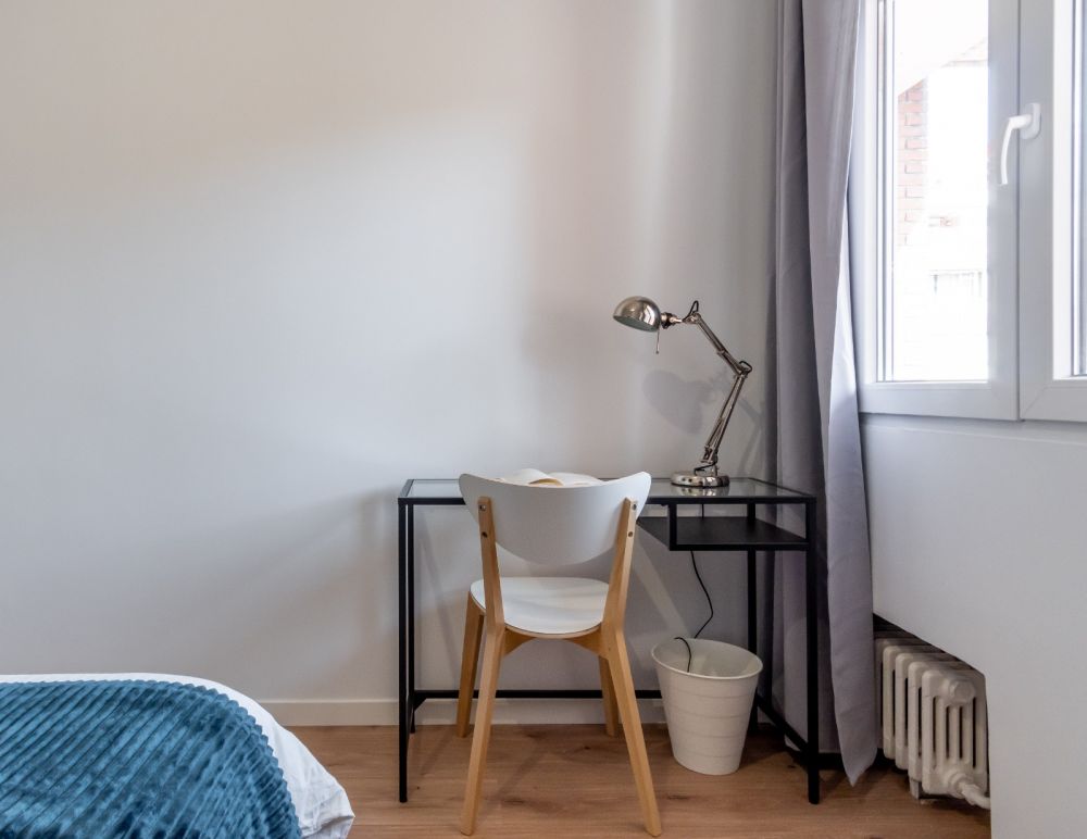 Modern double room in calle Quintana