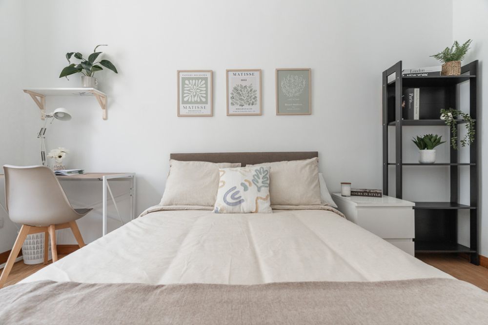 Beautiful room in Redondilla Street