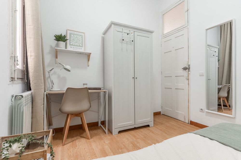Cozy room in Redondilla Street