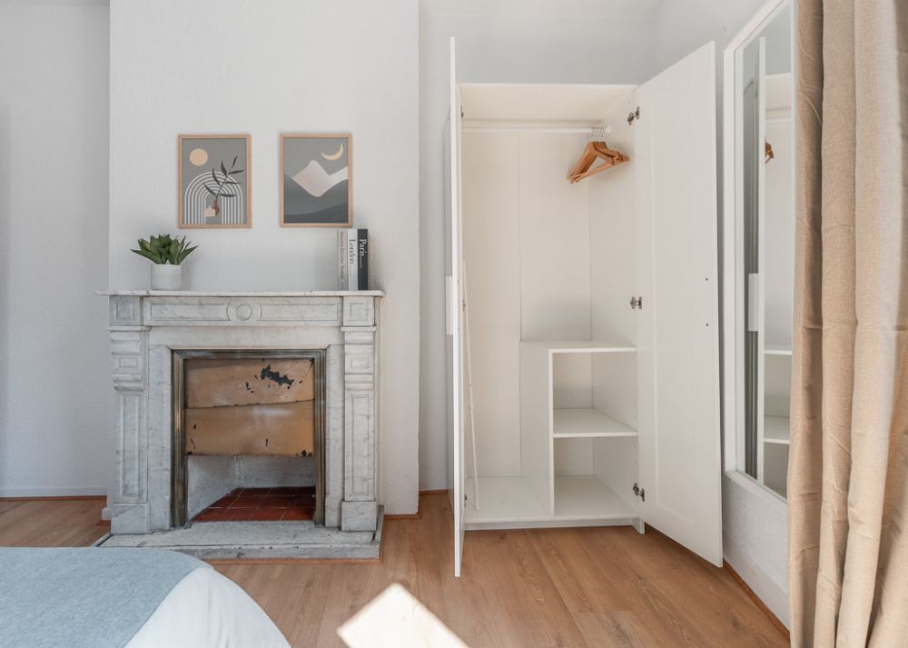 Bright room in Redondilla Street