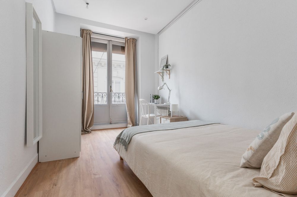 Nice room in Redondilla Street
