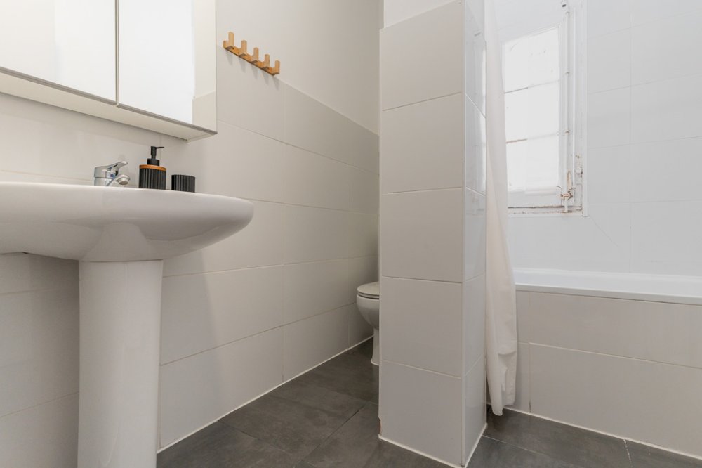 Lovely room in Redondilla Street