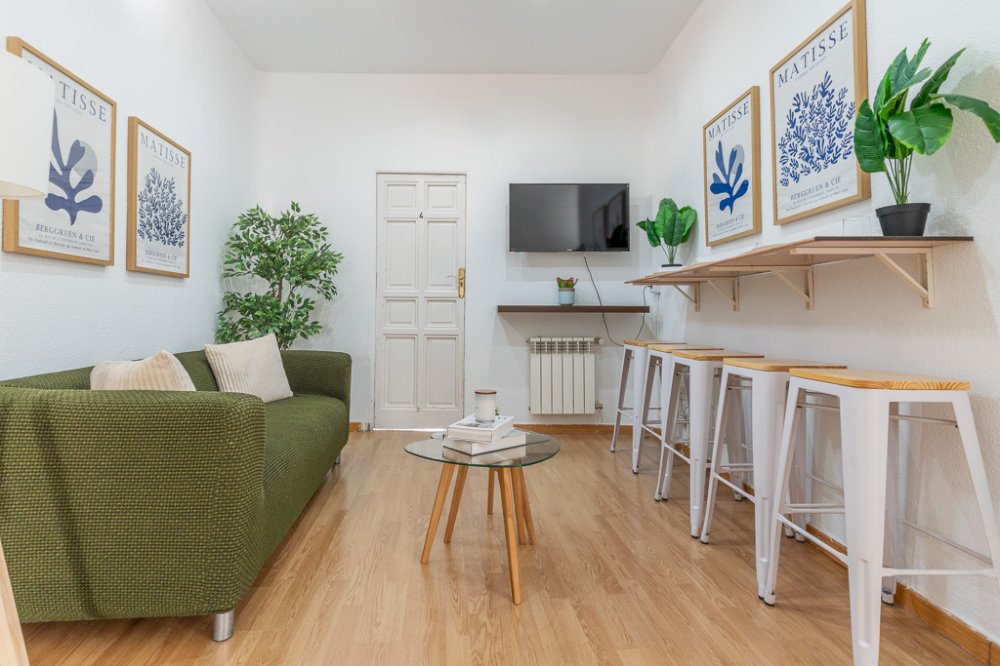 Lovely room in Redondilla Street