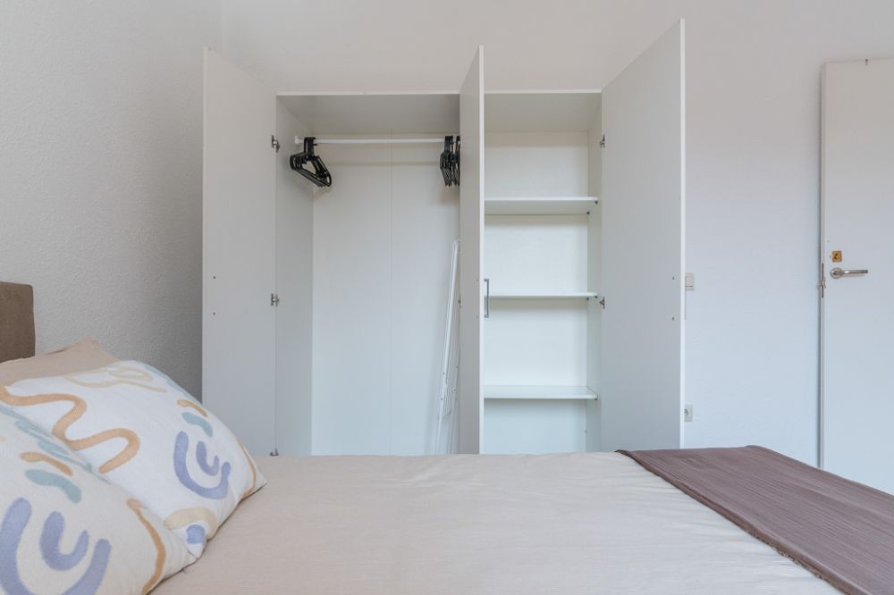Very bright room in Redondilla Street