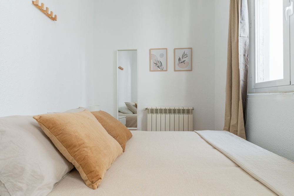 Lovely room in Redondilla Street