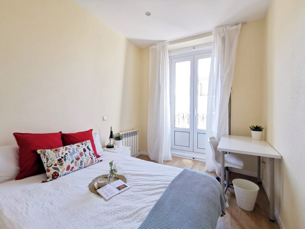 Charming room in Redondilla Street