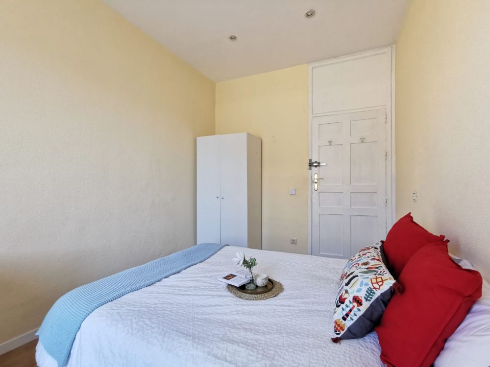 Charming room in Redondilla Street