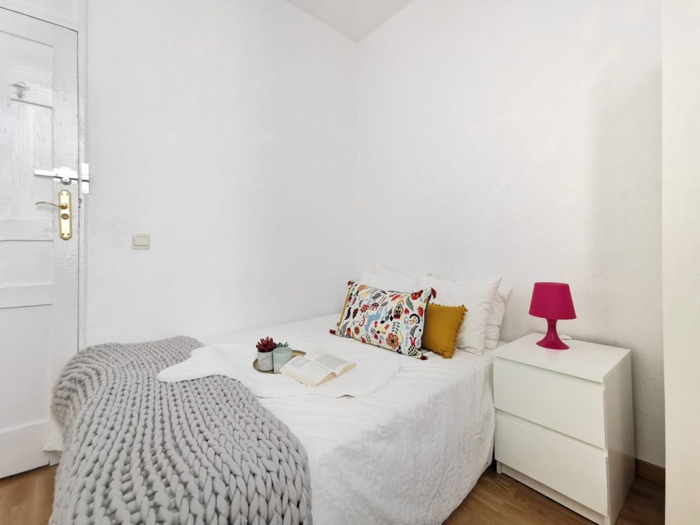 Nice room in Redondilla Street