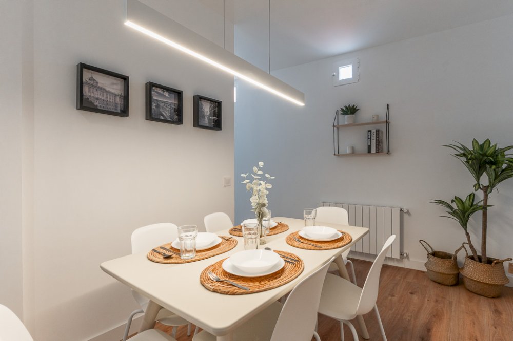 Cozy Room in the Heart of Madrid