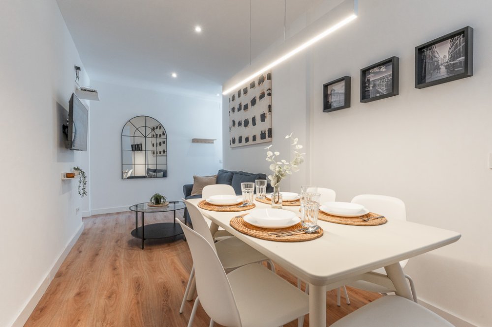 Cozy Room in the Heart of Madrid