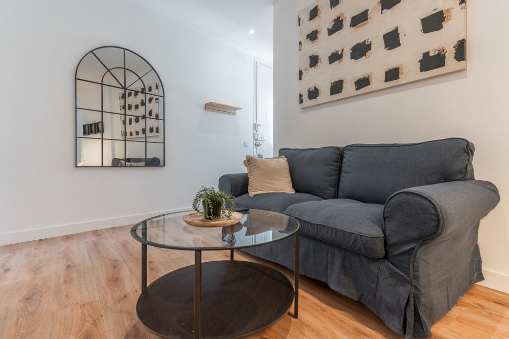 Cozy Room in the Heart of Madrid