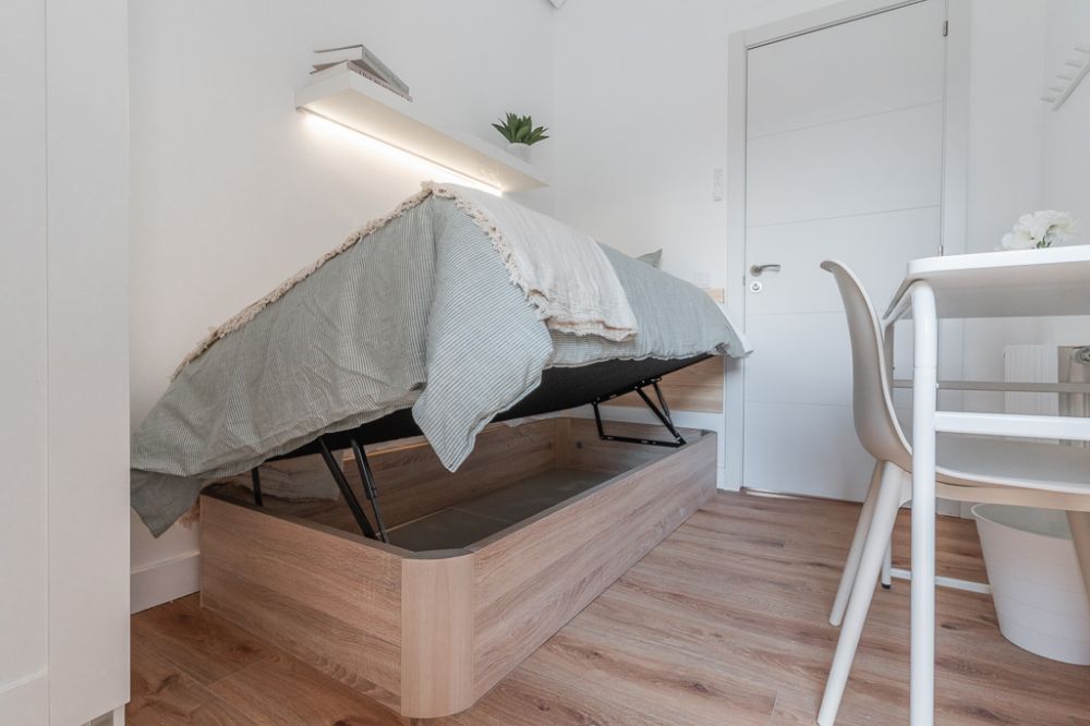 Modern room on Redondilla Street