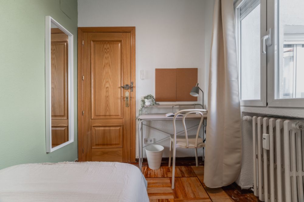 Cozy room in Atocha