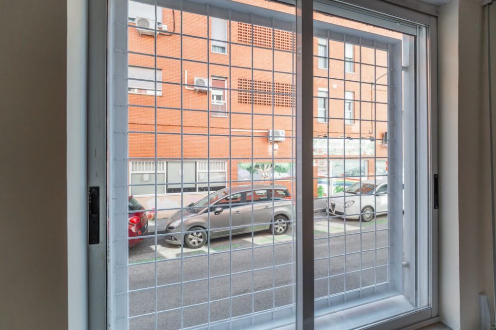 Bright room in Plaza Castilla