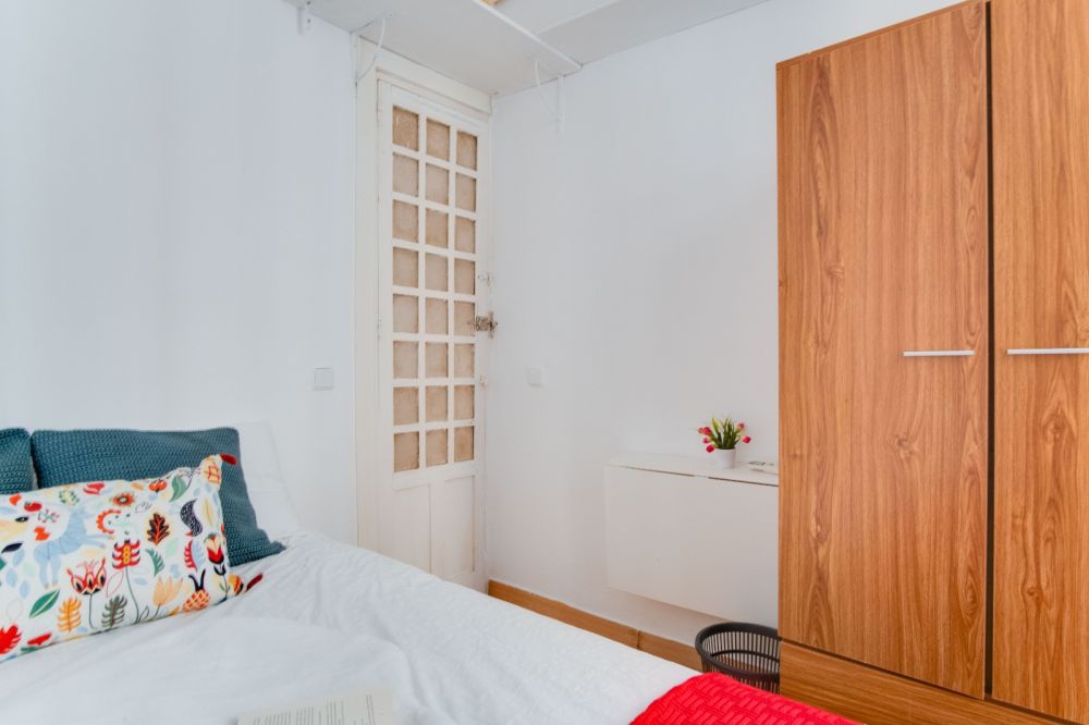 Bright exterior room in Plaza Mayor