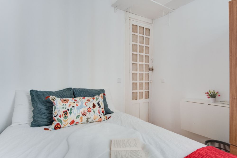 Bright exterior room in Plaza Mayor