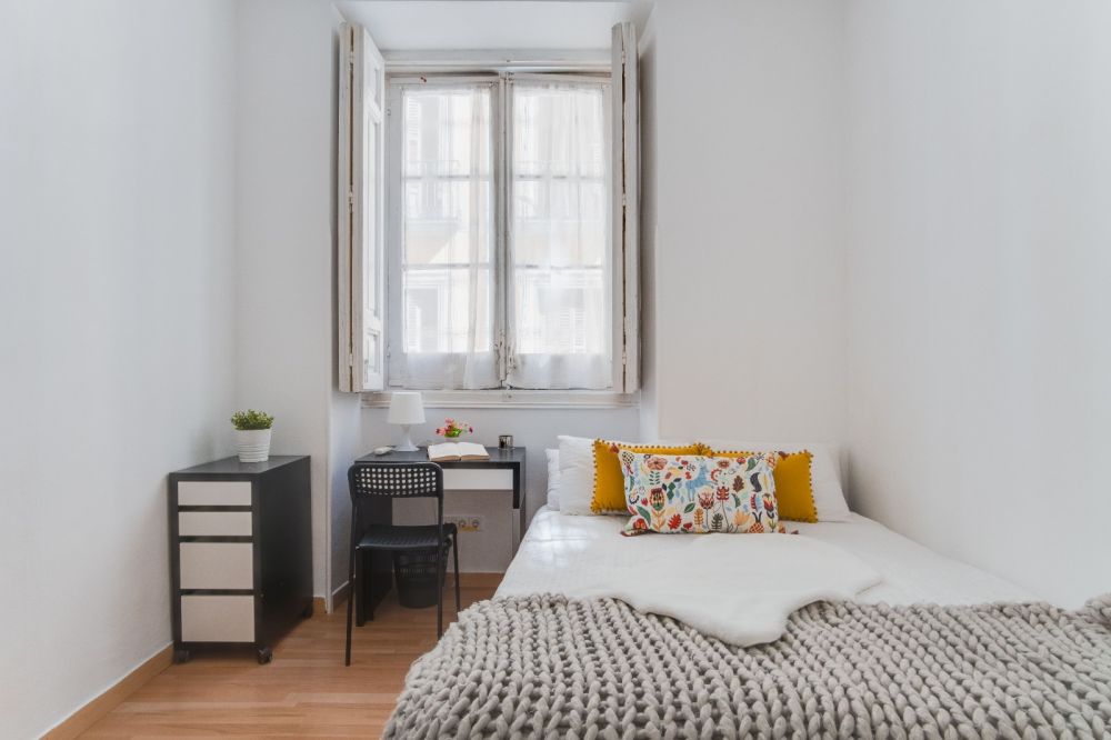 Spacious exterior room in Plaza Mayor