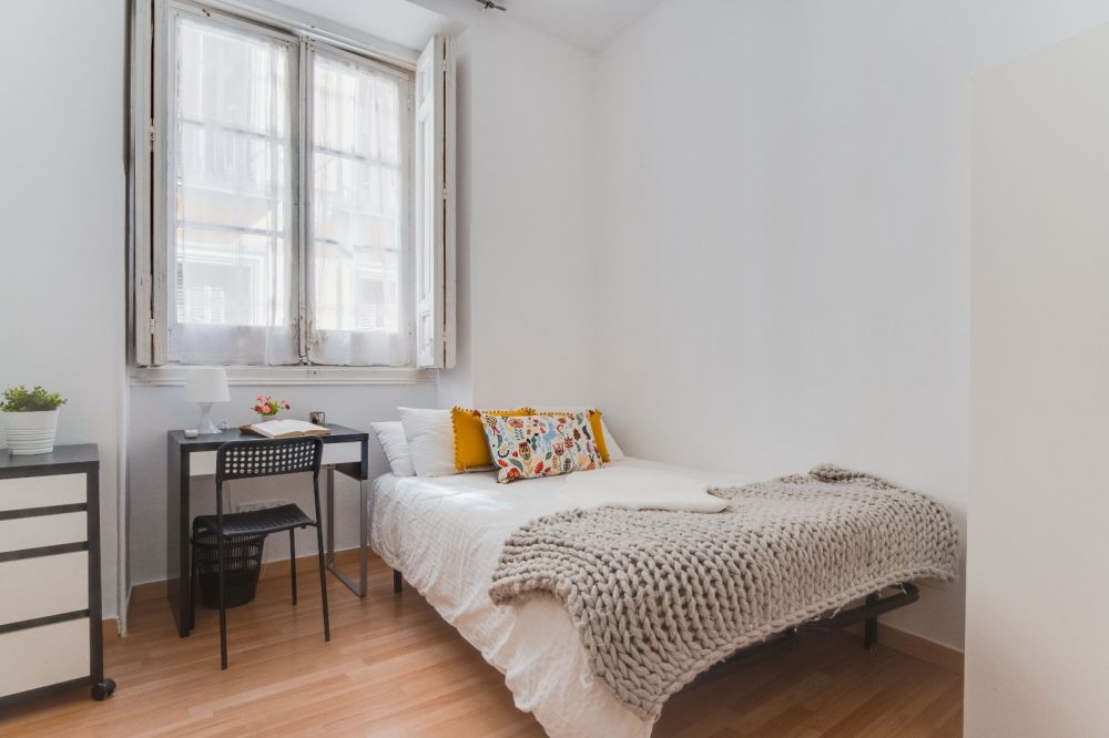 Spacious exterior room in Plaza Mayor