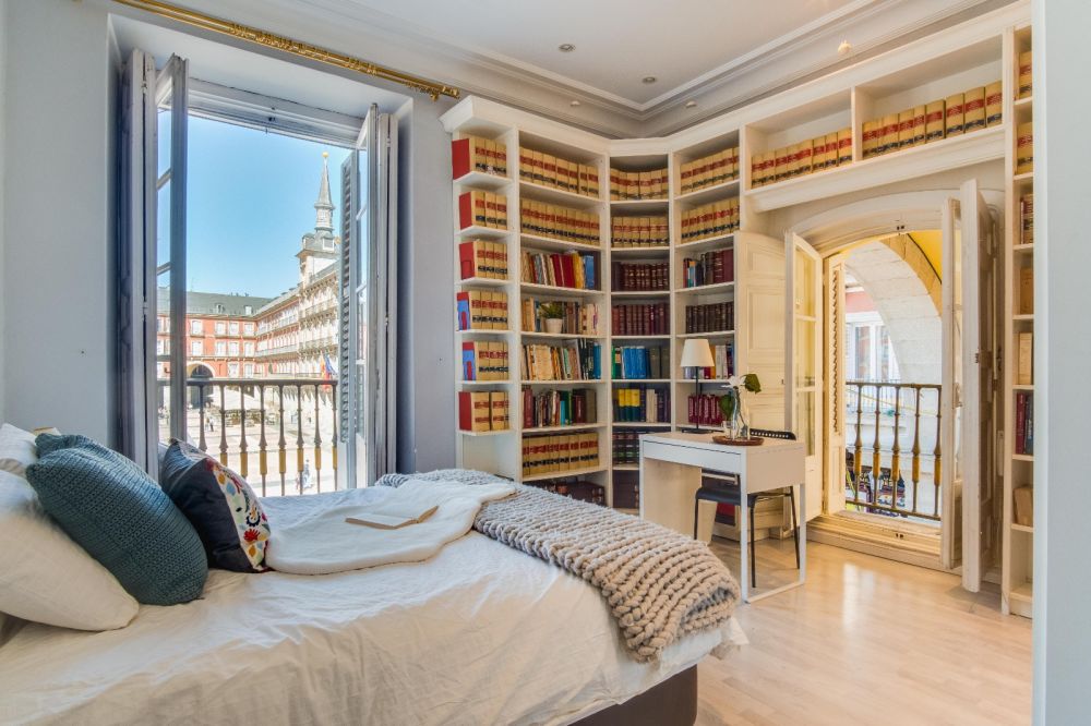 Spectacular room in Plaza Mayor