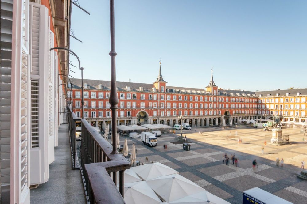 Room with balcony in Plaza Mayor
