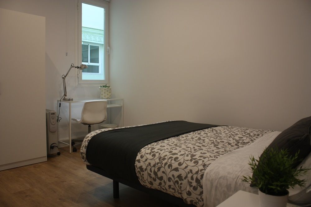 Comfortable room in Puerta del Sol