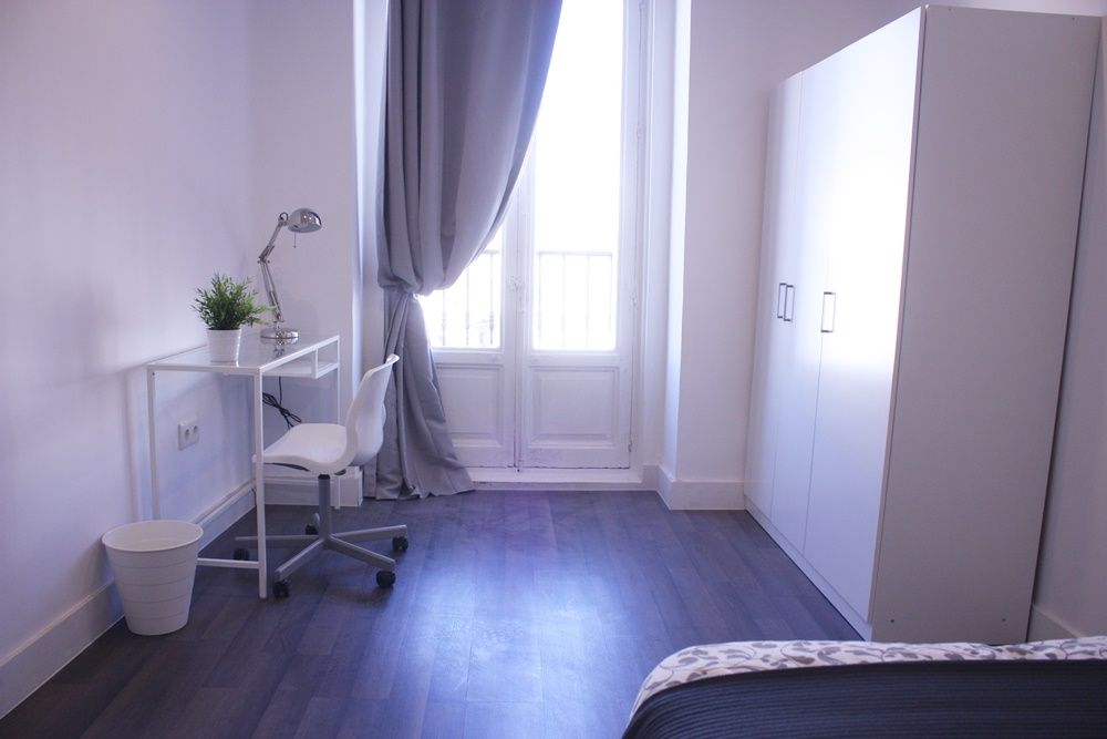 Spacious room in Puerta del Sol