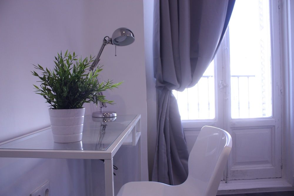 Spacious room in Puerta del Sol