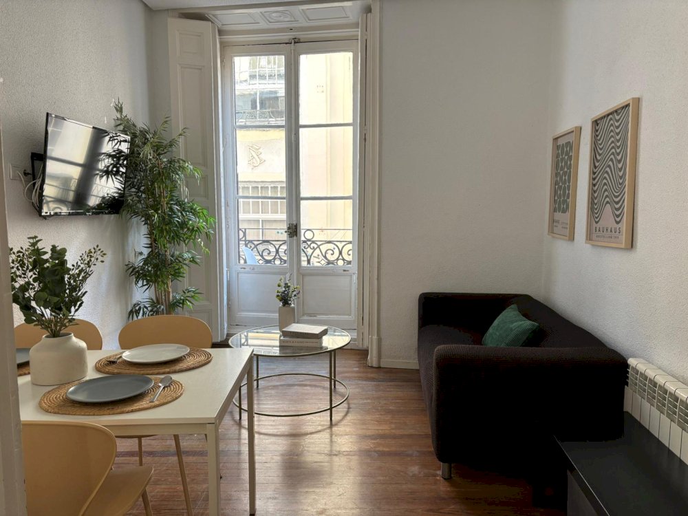 Lovely room in Santa Catalina street