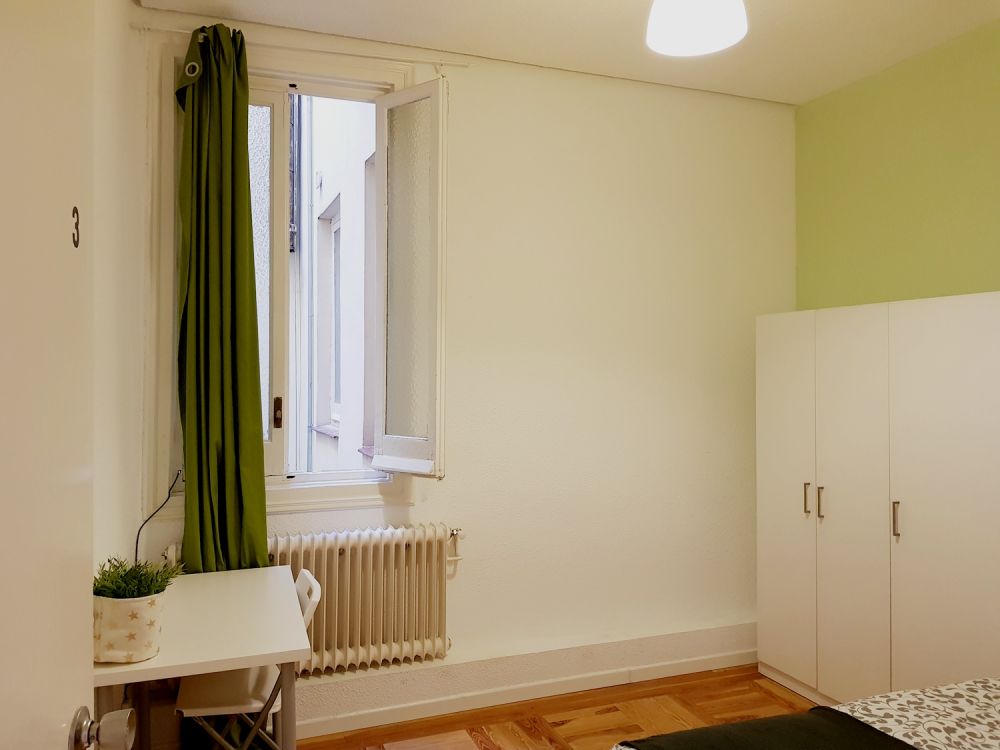 Large room in Madrid