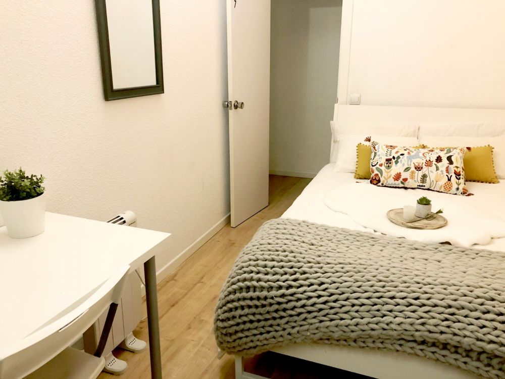Lovely room in Santa Catalina street