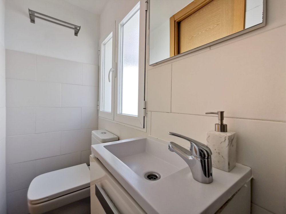 Peaceful room in Madrid