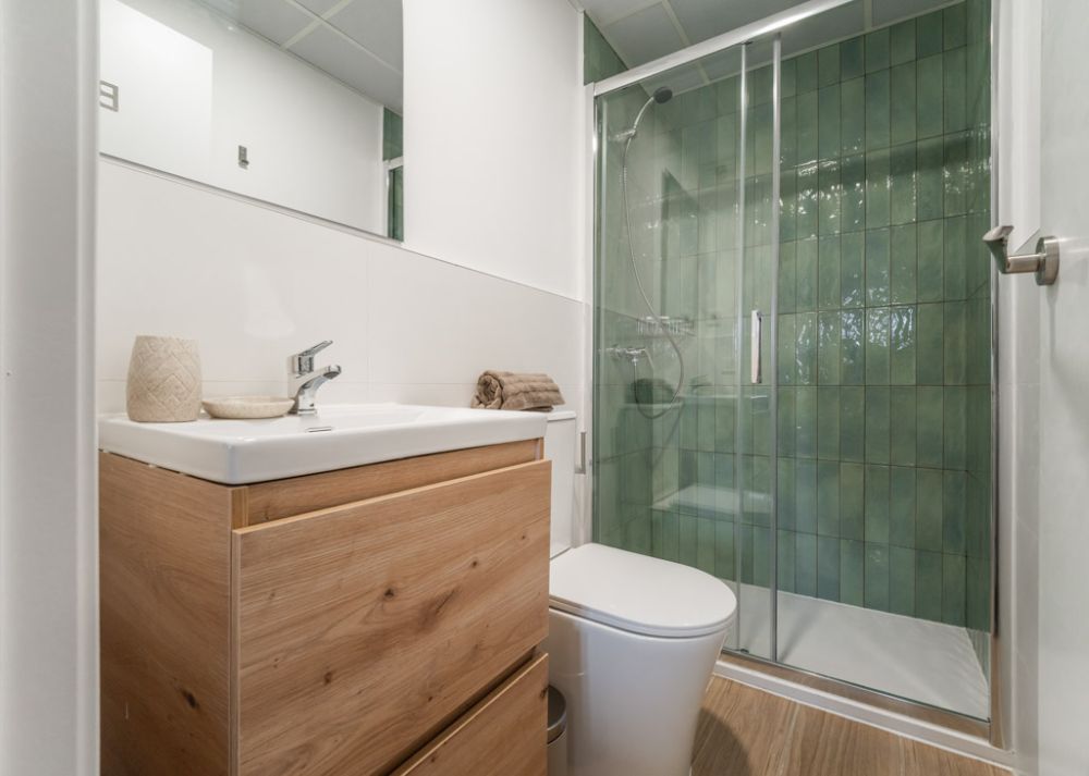 Spacious Double Room in Vallecas