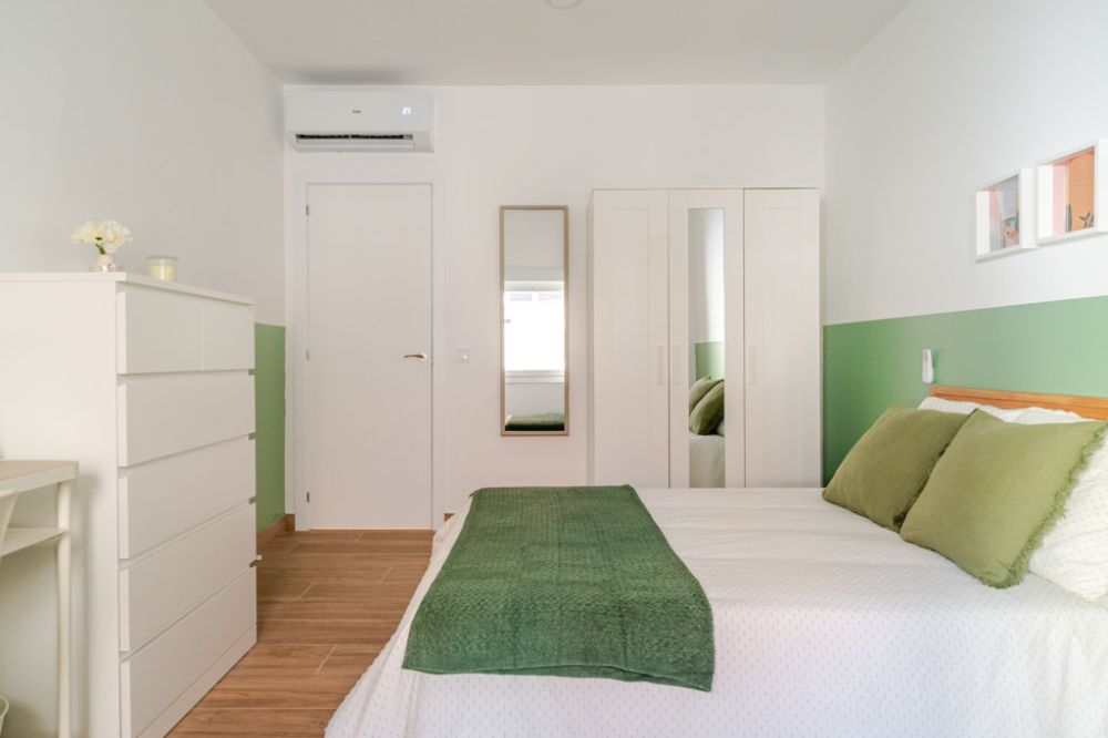 Spacious Double Room in Vallecas