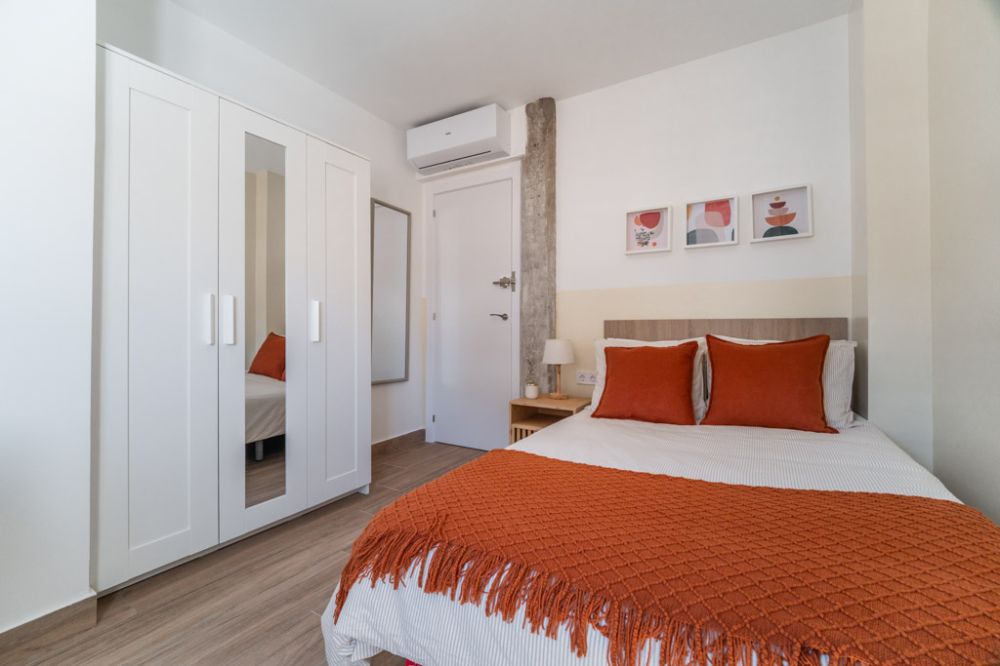 Spacious room in Puente de Vallecas