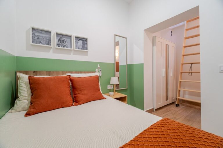 Cozy&nbsp;Room&nbsp;in&nbsp;Vallecas