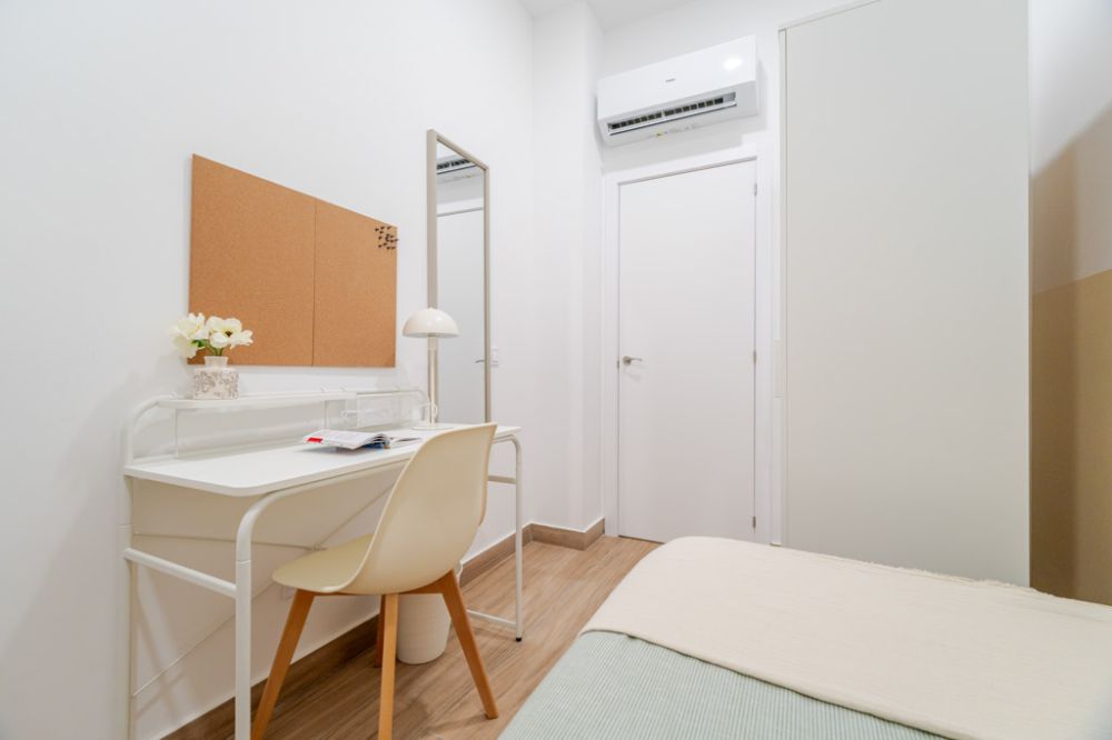 Lovely Room in Vallecas