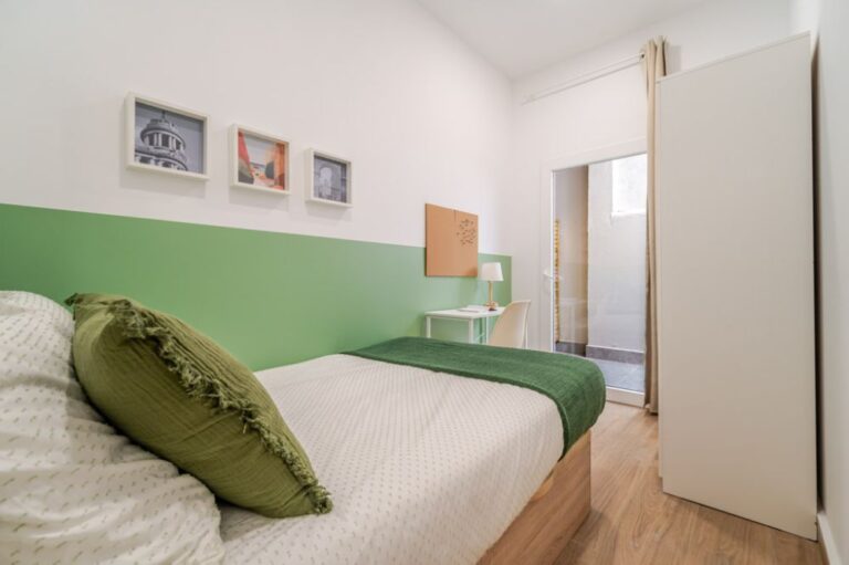 Bright Room in Vallecas