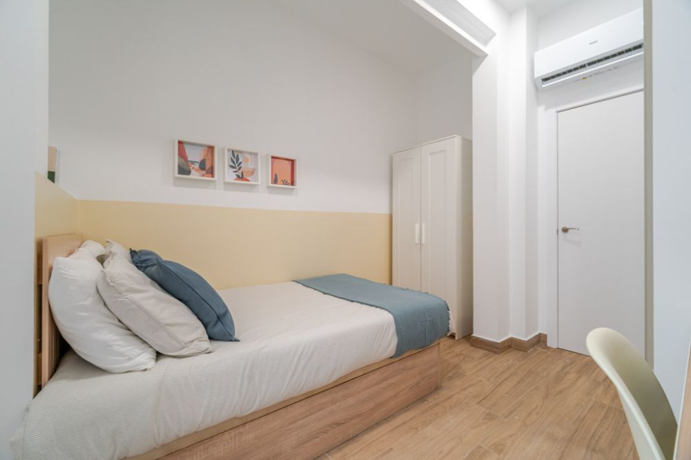 Comfortable Room in Vallecas