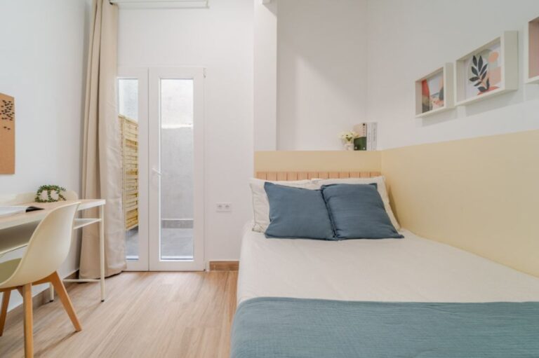 Comfortable Room in Vallecas