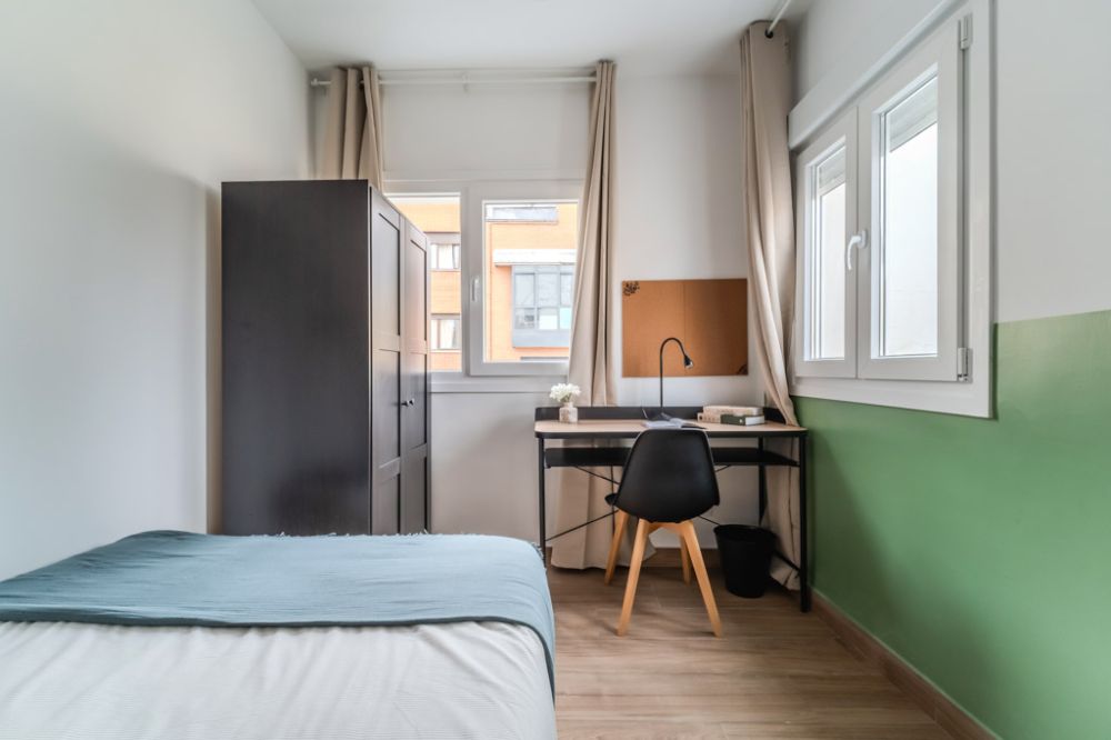 Bright room in Puente de Vallecas