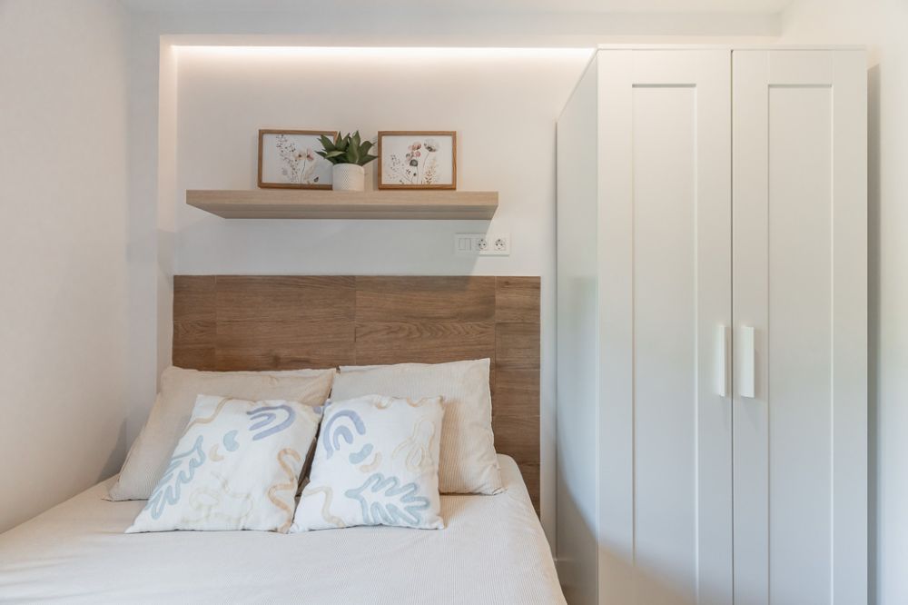 Private room with bathroom in Urgel