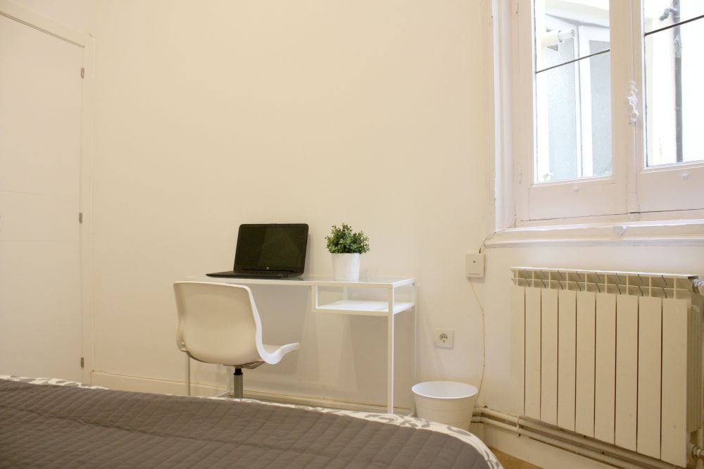 Charming double room in the centre of Madrid